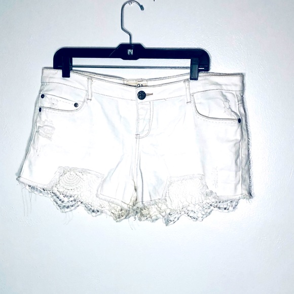Rue21 White Short Shorts - Picture 1 of 4